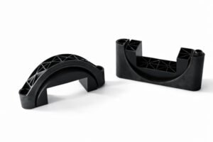 plastic solar tracker-2-750x500